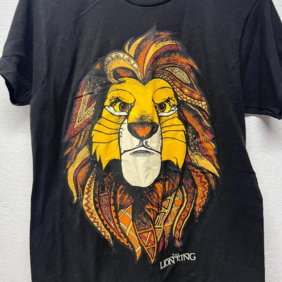 Disney black Tribal the Lion King Shirt sz small - Picture 4 of 6